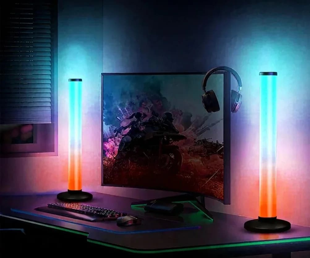 Lampka biurkowa RGB 360° reagująca na dźwięk ze sterowaniem aplikacją i pilotem