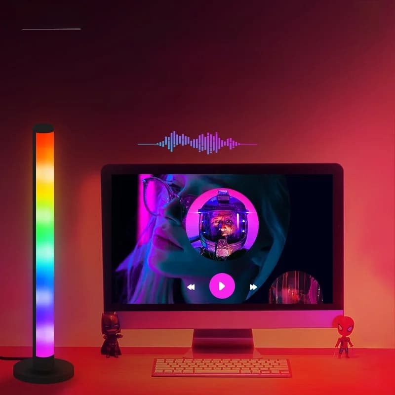 Lampka biurkowa RGB LED reagująca na dźwięk z aplikacją